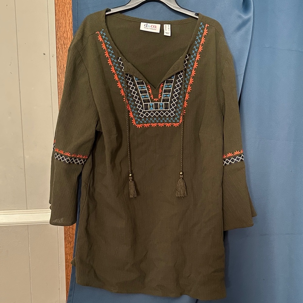Denim&Co Dark Green Embroidered Long Sleeve top